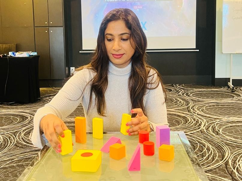NLP trainer Sri arrangement of emotional blocks